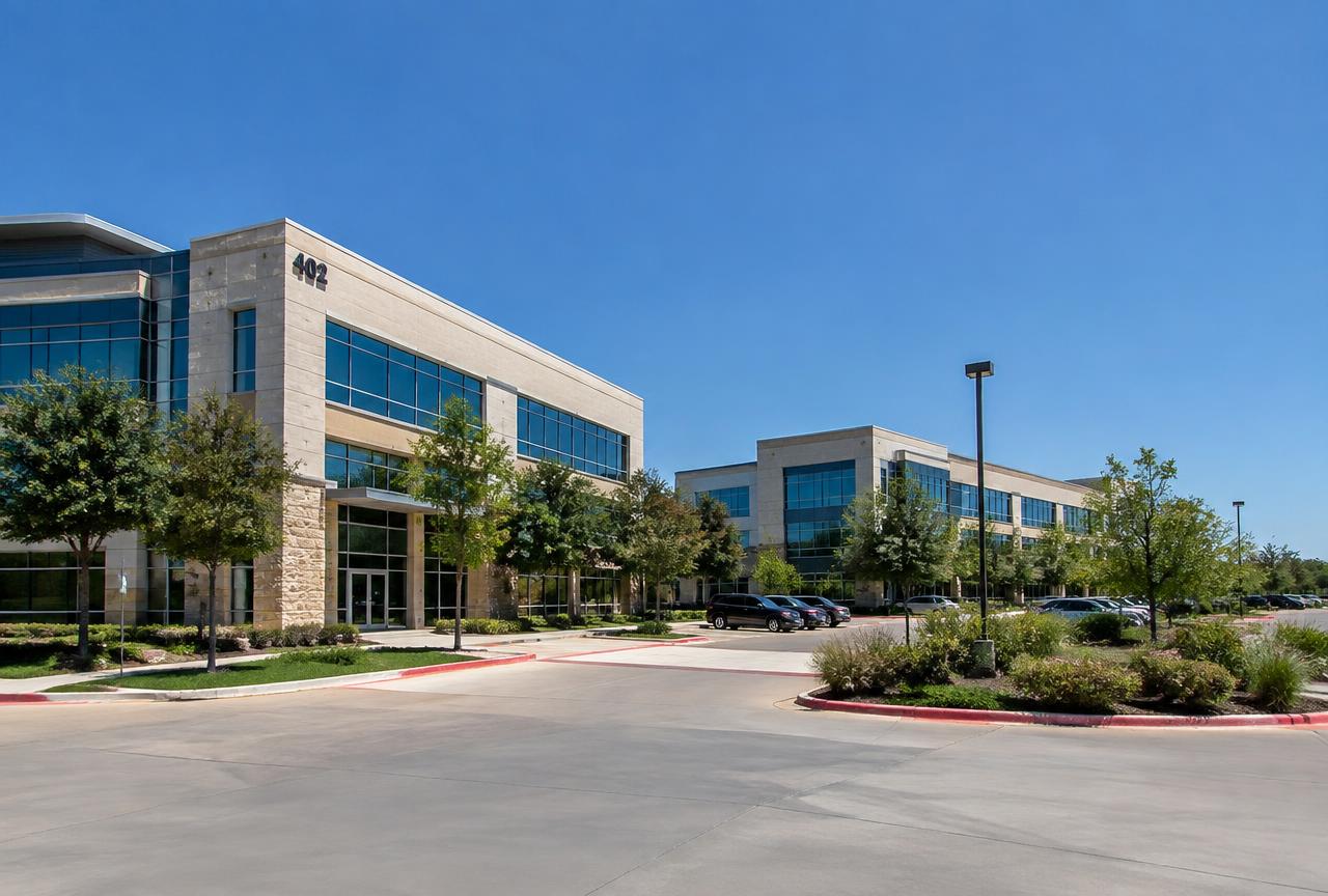 Commercial business district in Round Rock, Texas representing Pinnacle Capital Partners LLC's service area north of Austin.